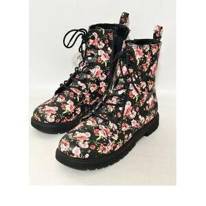 Kohls Boots Reindeer Floral Worn Once Black Pink Lace Up Zip size 8 1/2